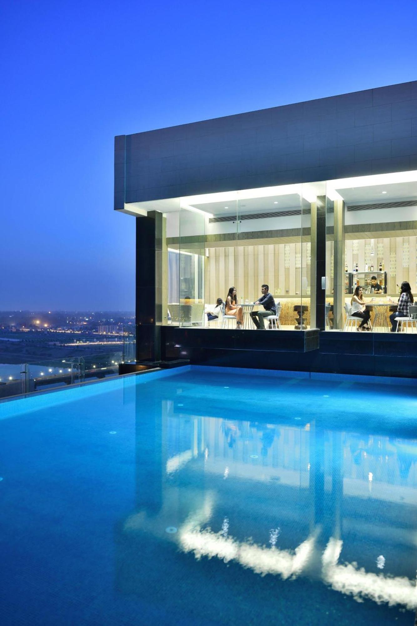 Renaissance Lucknow Hotel, Gomti Nagar מראה חיצוני תמונה