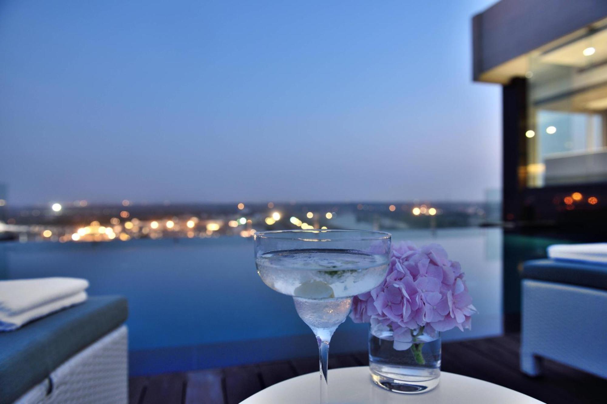 Renaissance Lucknow Hotel, Gomti Nagar מראה חיצוני תמונה