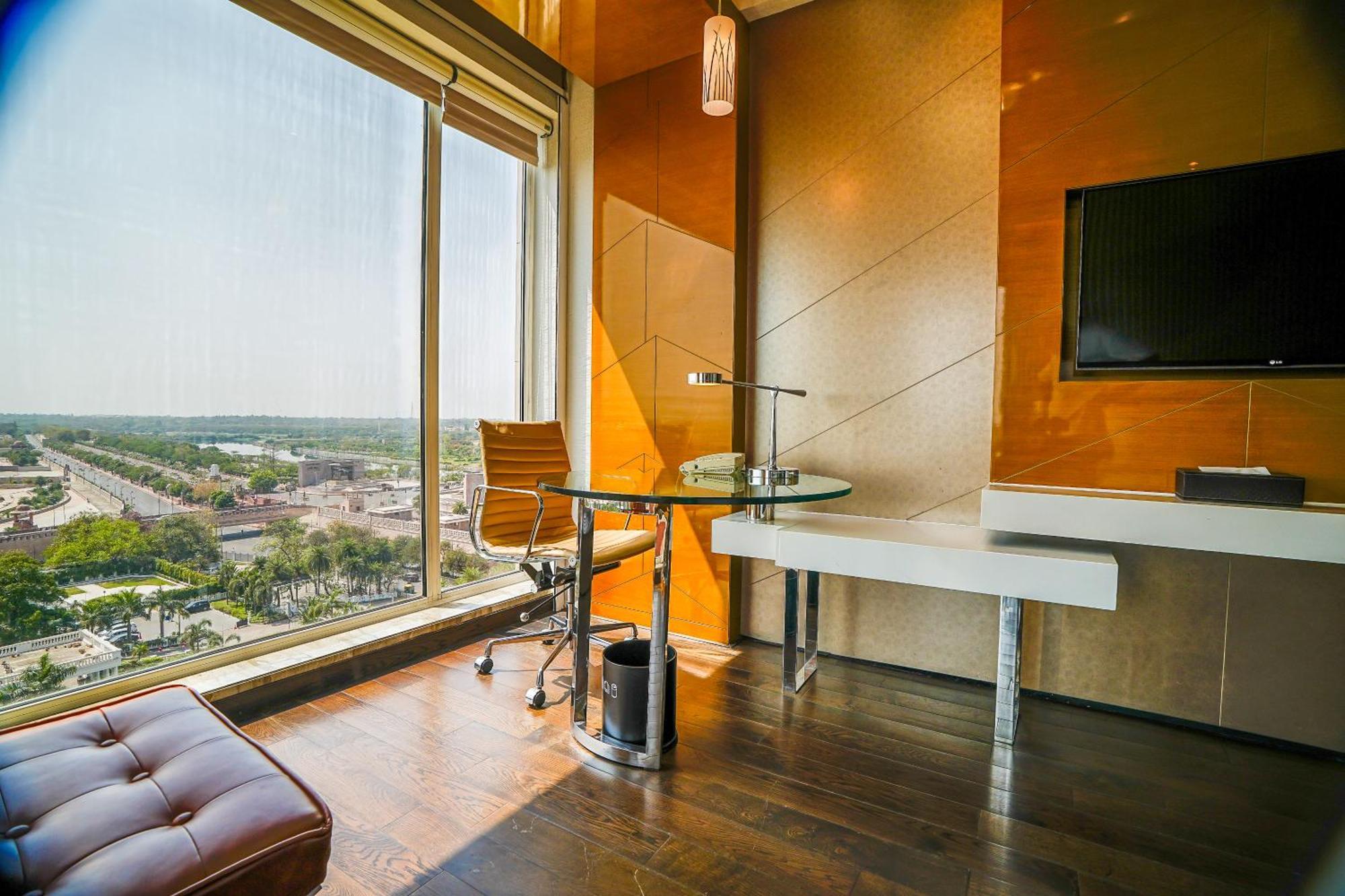 Renaissance Lucknow Hotel, Gomti Nagar מראה חיצוני תמונה